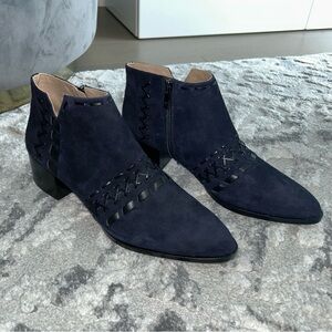 NWOT Donald J Pilner Bowery Navy Blue Suede Ankle Boots